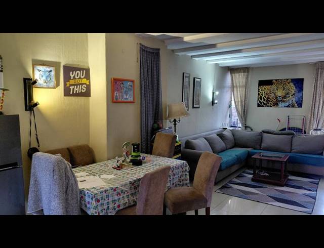 2 BEDROOM TOWNHOUSE FOR SALE IN THE HILL